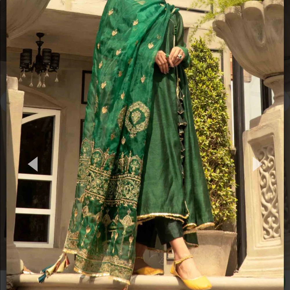 Beautiful raw silk peeshwas long!